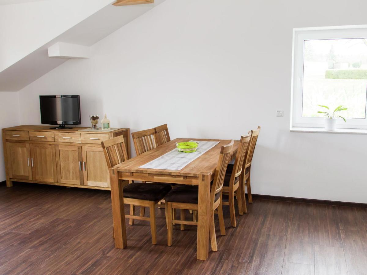 Lovely Modern Apartment With Private Terrace Ellscheid Exterior foto